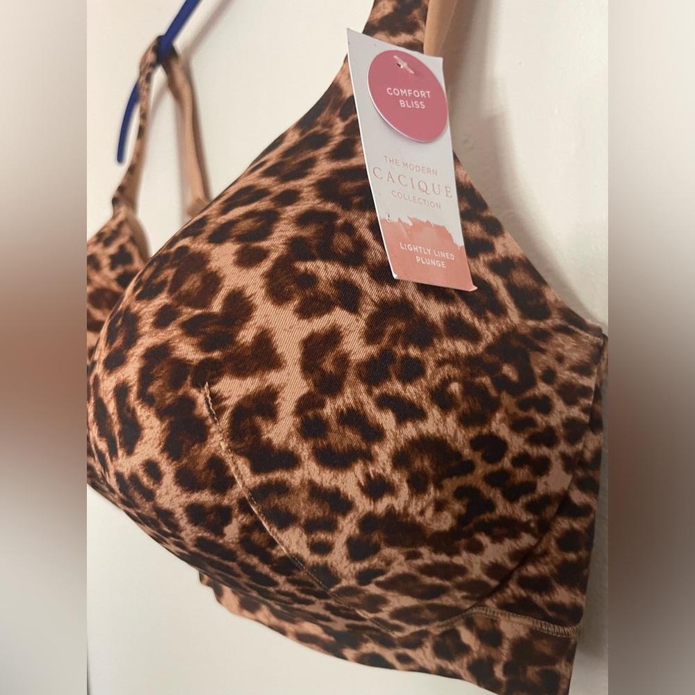 🌻 Cacique Comfort Bliss Lightly Lined Plunge Bra NWT - Picture 5 of 9